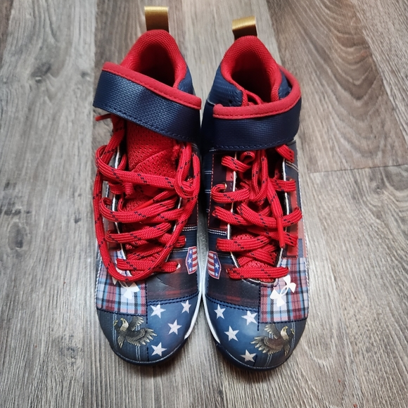 Outdoor soccer cleats size 13US - Picture 2 of 4